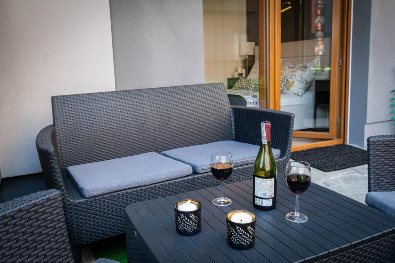 New Apartment, Private Patio Krakow Exterior photo